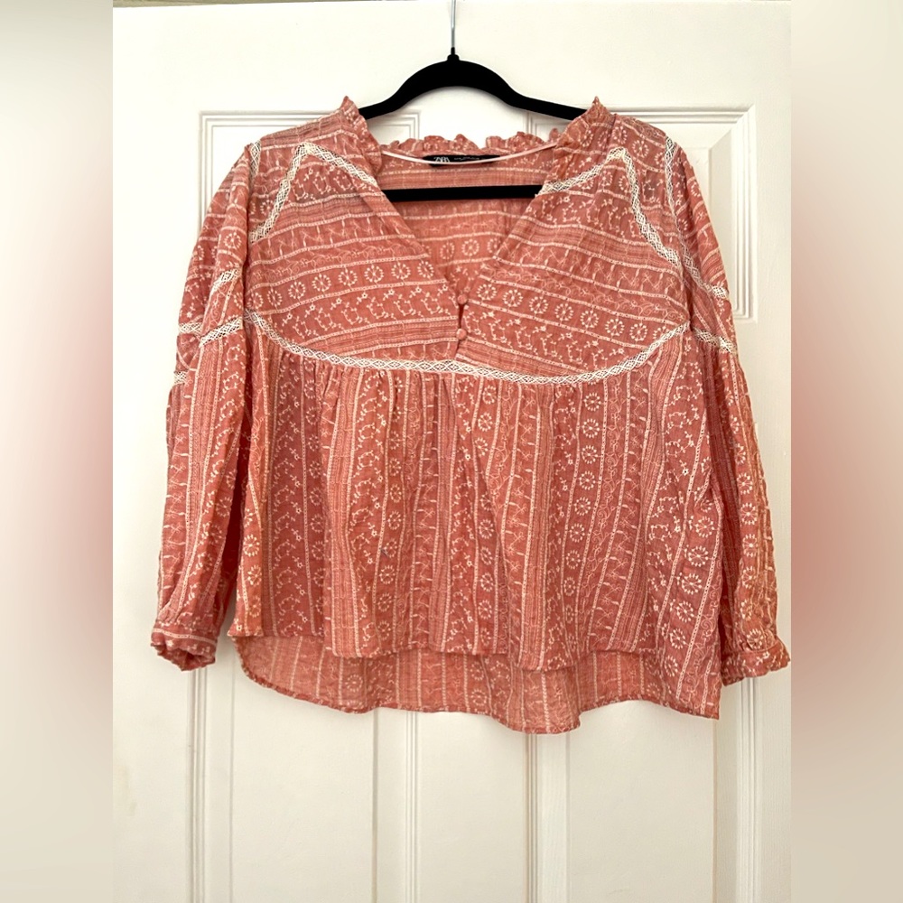 NWOT Zara 3/4 sleeve Embroidered Blouse with Lace detail